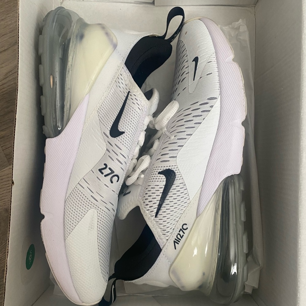 Nike Air Max 270
